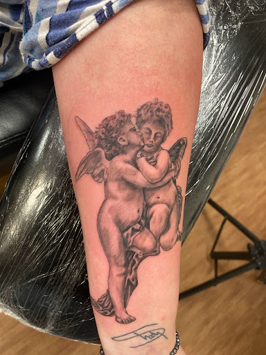 Tattoo Shop «That Tattoo Studio», reviews and photos, 605 N Washington Blvd, Sarasota, FL 34236, USA