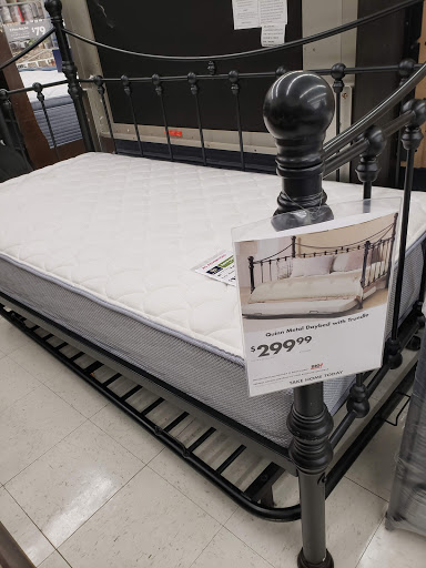 Discount Store «Big Lots», reviews and photos, 300 N Telegraph Rd, Pontiac, MI 48341, USA