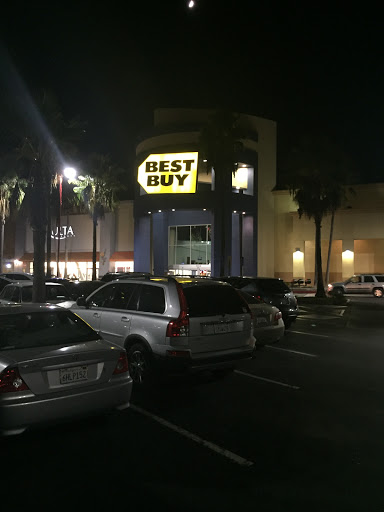 Electronics Store «Best Buy», reviews and photos, 6310 E Pacific Coast Hwy, Long Beach, CA 90803, USA