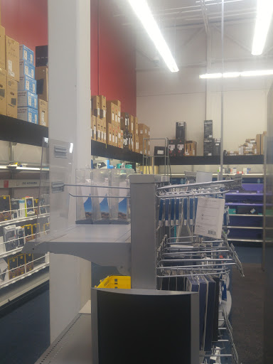 Electronics Store «Best Buy», reviews and photos, 2055 N Tomahawk Island Dr, Portland, OR 97217, USA