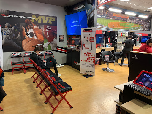 Hair Salon «Sport Clips Haircuts of Village West Shopping Center», reviews and photos, 5242 Dressler Rd NW, Canton, OH 44718, USA