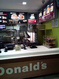 Photo n°30 de McDonald's à Mantes-la-Jolie ()