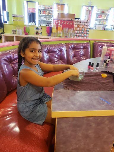 Beauty Salon «Sweet & Sassy», reviews and photos, 3045 Center Valley Pkwy, Center Valley, PA 18034, USA