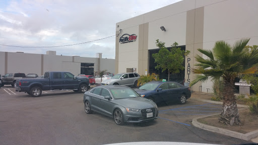 Auto Body Shop «Pacific Elite Collision Centers - Torrance (Prestige Too Auto Body)», reviews and photos, 530 Alaska Ave, Torrance, CA 90503, USA