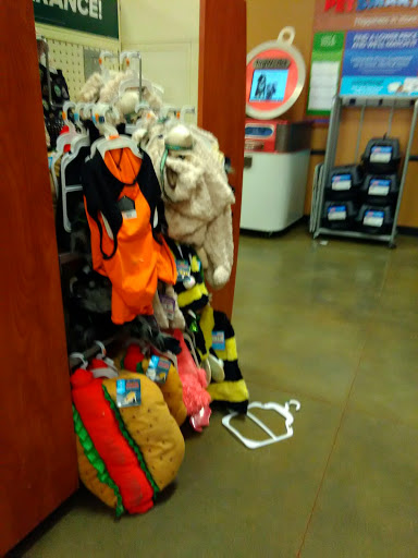 Pet Supply Store «PetSmart», reviews and photos, 122 Dunes Plaza, Michigan City, IN 46360, USA