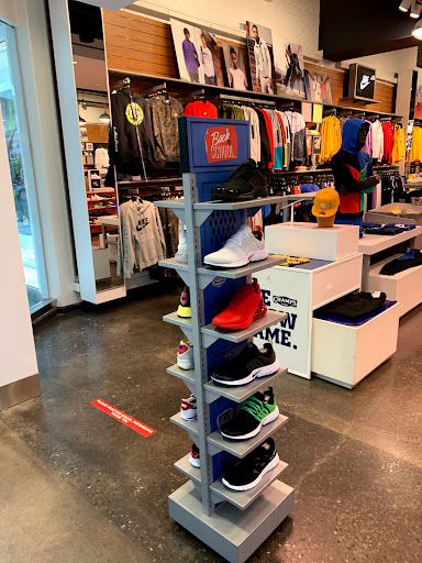 Shoe Store «Champs Sports», reviews and photos, 100 Main St, White Plains, NY 10601, USA