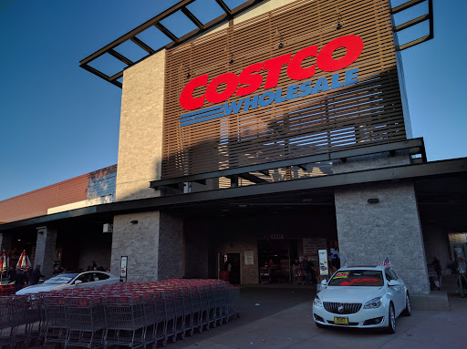 Warehouse store «Costco Wholesale», reviews and photos, 21800 Victory Blvd, Woodland Hills, CA 91367, USA