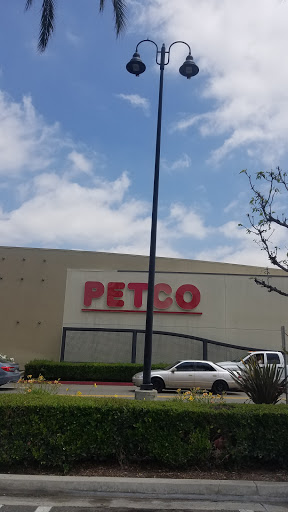 Pet Supply Store «Petco Animal Supplies», reviews and photos, 430 N Euclid St, Anaheim, CA 92801, USA