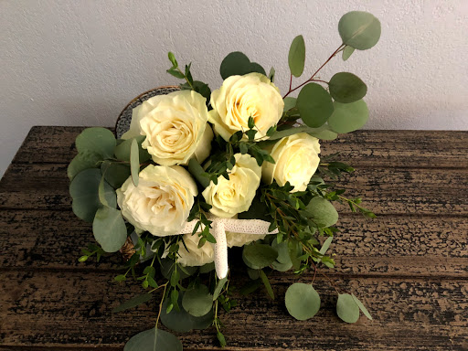 Florist «Open Air Designs - Florist | Wedding Planning | Gifts», reviews and photos, 607 N Myrtle Ave, Clearwater, FL 33755, USA