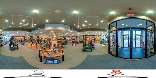 Shoe Store «Mar-Lou Shoes», reviews and photos, 5471 Mayfield Rd, Lyndhurst, OH 44124, USA