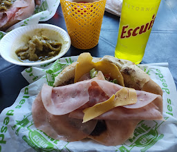 Tortas de la Barda Rene y su hijo Cepillin photo