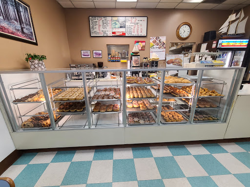 Donut Shop «Foothills Donuts», reviews and photos, 4014 Foothills Blvd, Roseville, CA 95747, USA