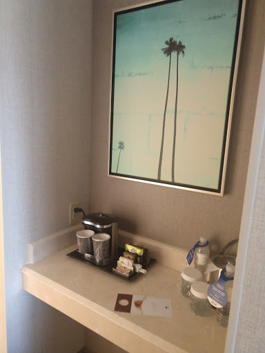 Hotel «DoubleTree by Hilton Irvine Spectrum», reviews and photos, 90 Pacifica, Irvine, CA 92618, USA