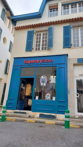 Magasin de vêtements Superdry Biarritz