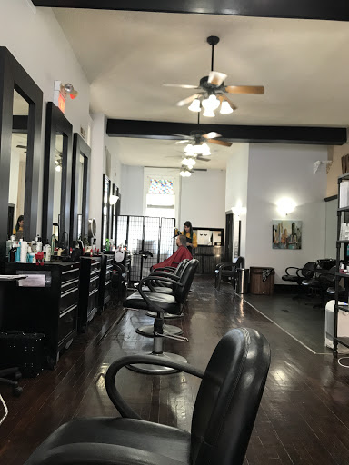 Beauty Salon «Christopher Marcus Salon», reviews and photos, 2729 Erie Ave, Cincinnati, OH 45208, USA