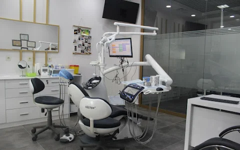 Medical cure clinic image