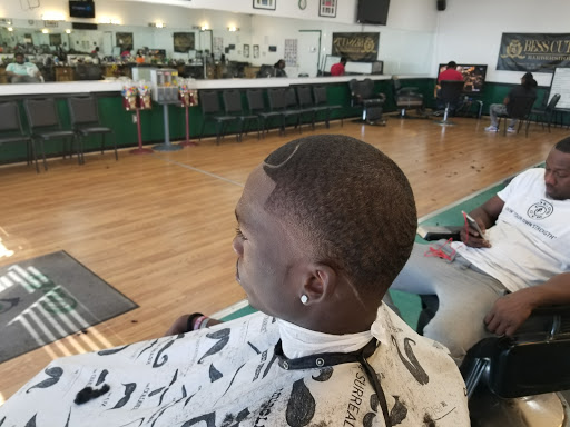 Barber Shop «Bess Cuts Barber Shop», reviews and photos, 4604 W Market St # 108, Greensboro, NC 27407, USA