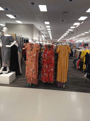 Clothing Store «Old Navy», reviews and photos, 4037 Factoria Blvd SE, Bellevue, WA 98006, USA