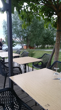 Atmosphère du Restaurant français Grand Café du Lac à Libourne - n°11