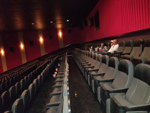 Movie Theater «Regal Cinemas Southland Mall 16», reviews and photos, 20505 S Dixie Hwy, Cutler Bay, FL 33189, USA
