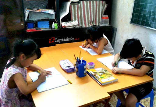 Calligraphy lessons Hanoi