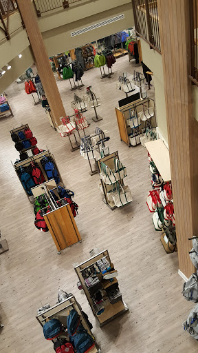 Clothing Store «L.L. Bean», reviews and photos, 8095 Tysons Corner Center, McLean, VA 22102, USA