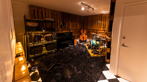 Tiny Room Studios