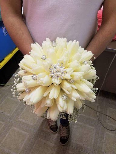 Florist «Floreria La Orquidea», reviews and photos, 510 S 1st St, Yakima, WA 98901, USA