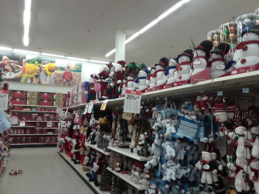 Shopping Mall «Central Shopping Plaza», reviews and photos, 3825 NW 7th St, Miami, FL 33126, USA