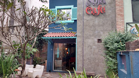 Sofá Café Pinheiros