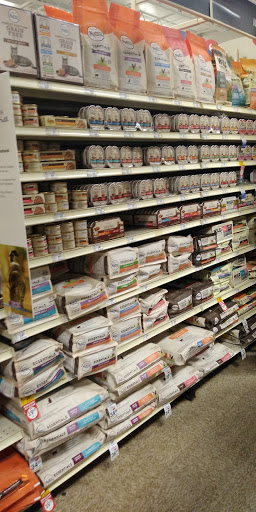 Pet Supply Store «PetSmart», reviews and photos, 1671 E Market St, Harrisonburg, VA 22801, USA