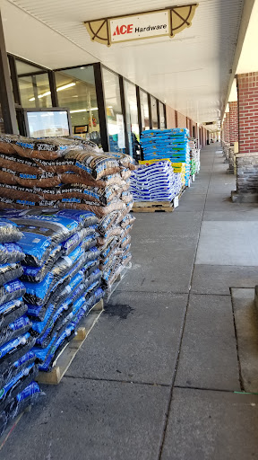 Hardware Store «Willowick Ace Hardware», reviews and photos, 30130 Lakeshore Blvd, Willowick, OH 44095, USA