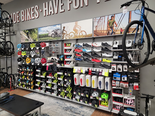 Bicycle Store «Trek Bicycle Store», reviews and photos, 3020 Wake Forest Rd, Raleigh, NC 27609, USA