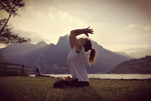 Grazia Passerini | YOYMIYOGA | yoga in gravidanza image