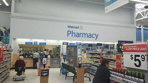 Department Store «Walmart Supercenter», reviews and photos, 2400 Veterans Memorial Pkwy, Orange City, FL 32763, USA