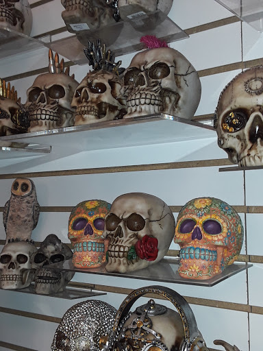 Book Store «Pyramid Books», reviews and photos, 214 Derby St, Salem, MA 01970, USA