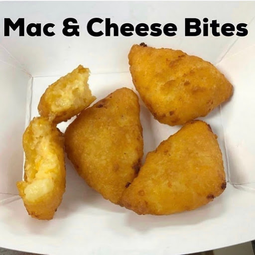 Supermarket «The Corner Market», reviews and photos, 12 Concord St, Holliston, MA 01746, USA