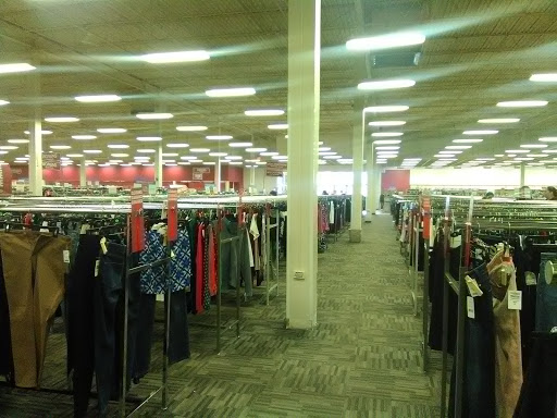 Clothing Store «Burlington Coat Factory», reviews and photos, 940 Silver Ln, East Hartford, CT 06118, USA