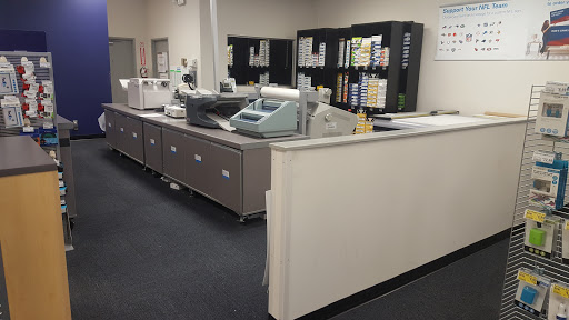 Print Shop «FedEx Office Print & Ship Center», reviews and photos, 101 37th Ave SE B, Puyallup, WA 98374, USA