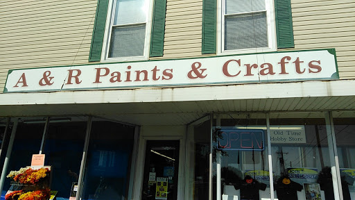 A & R Paints & Crafts, 201 S Main St, Troy, IL 62294, USA, 