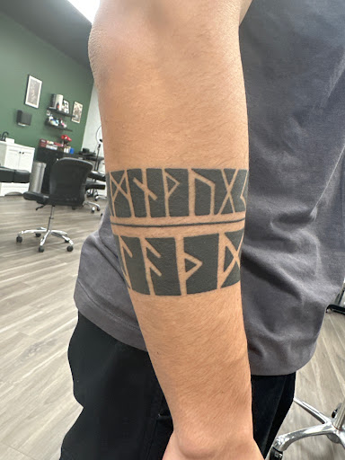 Explore brother and sister matching tattoo ideas, creative tattoo ideas in Bayville, available at Momo Tattoo Studio