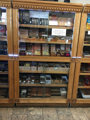Tobacco Shop «Sunny Smoke Shop», reviews and photos, 34 Railroad Ave, Gloucester, MA 01930, USA