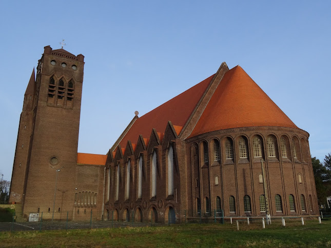 Beoordelingen van Sint-Albertus in Genk - Kerk