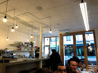 Atmosphère du Restaurant Le Ruisseau - Levallois à Levallois-Perret - n°4