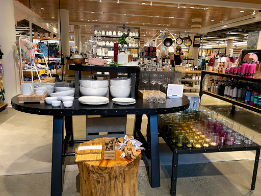 Department Store «Nordstrom Michigan Avenue», reviews and photos, 55 E Grand Ave, Chicago, IL 60611, USA