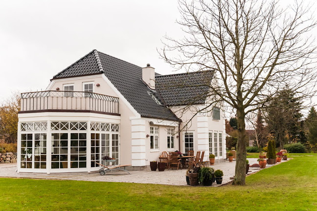 Tømremestrene Saetre og Storgaard