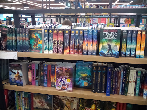 Book Store «Barnes & Noble», reviews and photos, 6050 El Cerrito Plaza, El Cerrito, CA 94530, USA