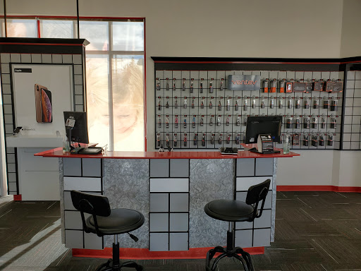 Cell Phone Store «Verizon Wireless - Cellular Plus», reviews and photos, 721 W Park St, Livingston, MT 59047, USA