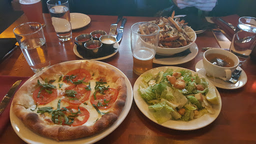 Hotel «McMenamins Anderson School», reviews and photos, 18607 Bothell Way NE, Bothell, WA 98011, USA