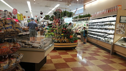 Grocery Store «Market Basket», reviews and photos, 139 Endicott St, Danvers, MA 01923, USA